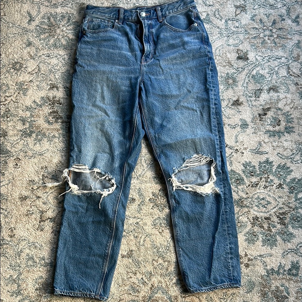 American Eagle Mom Jeans